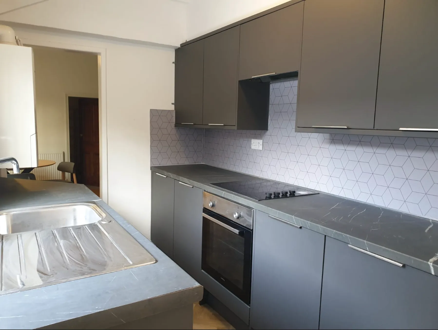 Bills Inclusive - 4 Bedroom Property - Vernon Street - Image 1